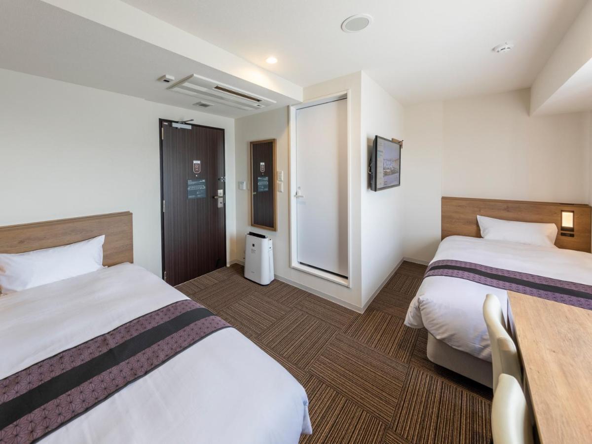 Tosei Hotel & Seminar Makuhari Narashino Екстериор снимка